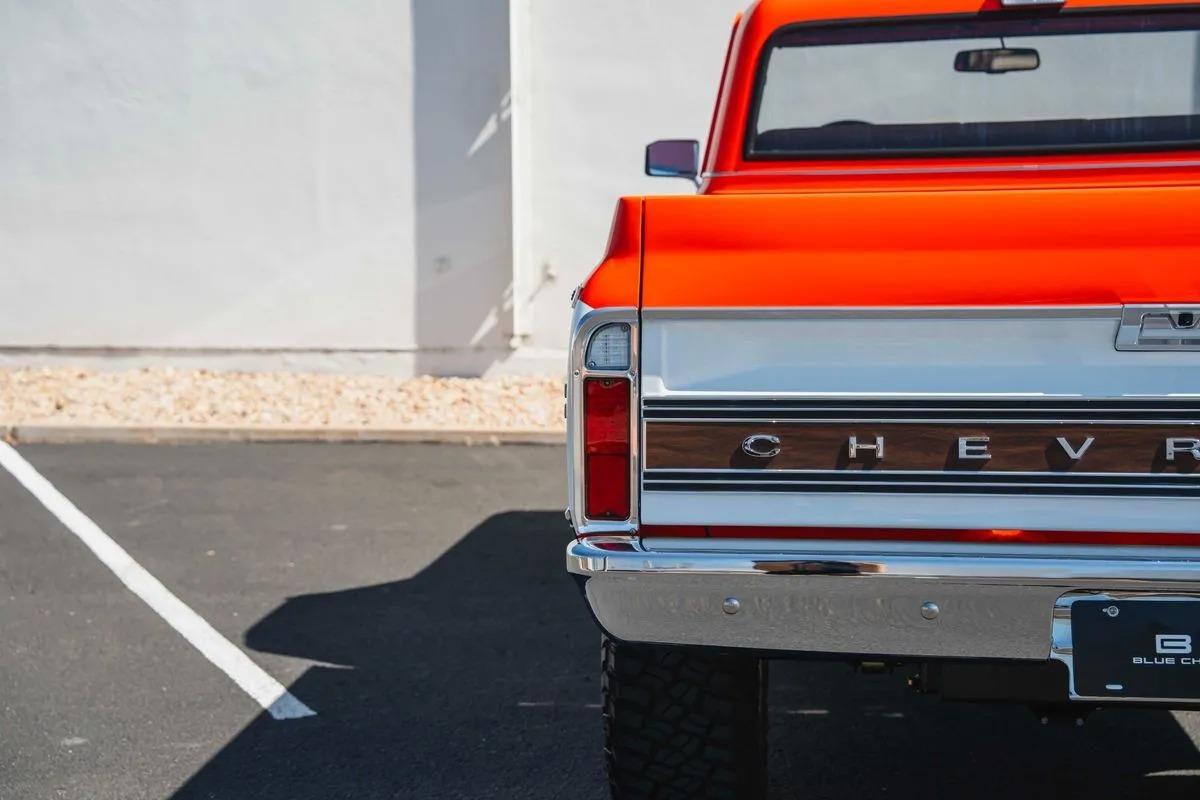 Velocity-Built 1971 Chevrolet K10