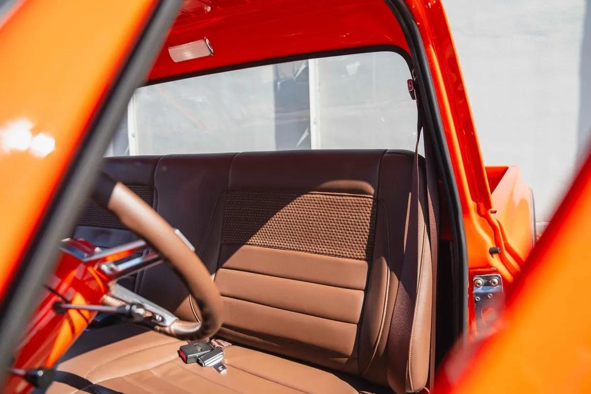 Velocity-Built 1971 Chevrolet K10