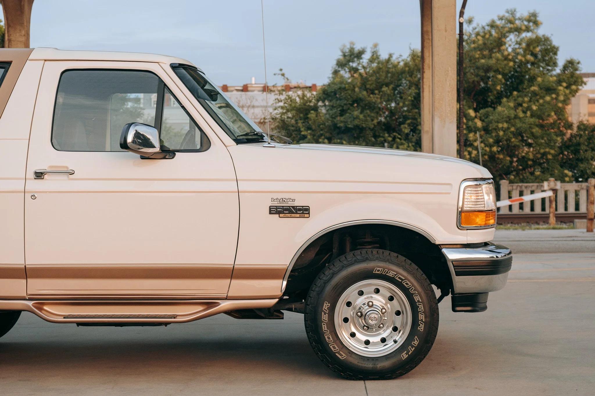1995 Ford Bronco Eddie Bauer