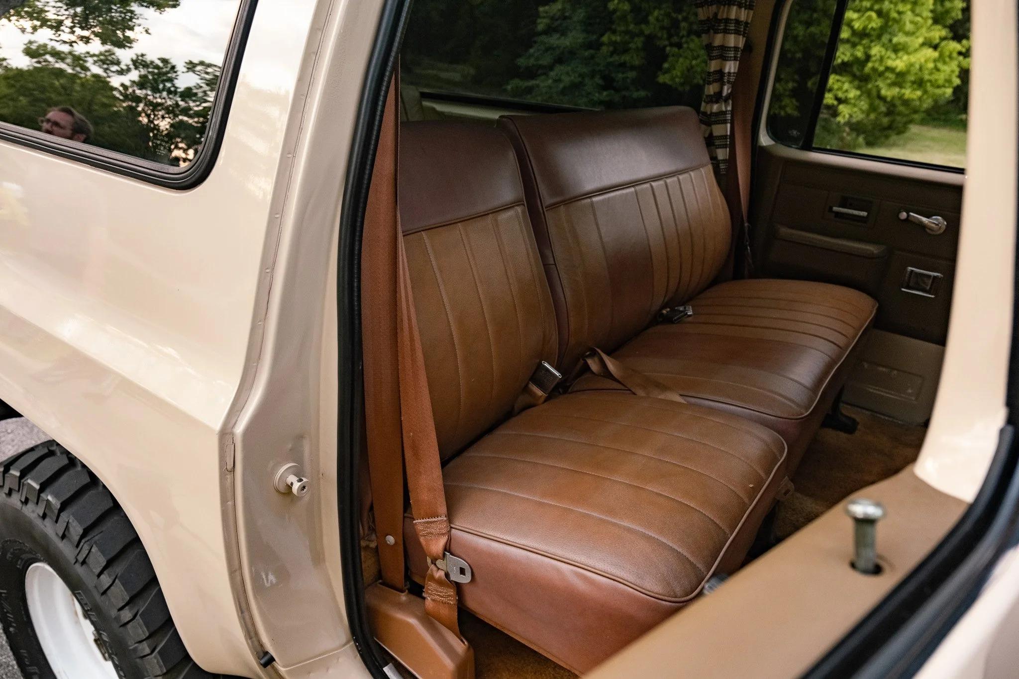 1988 Chevy Suburban V20