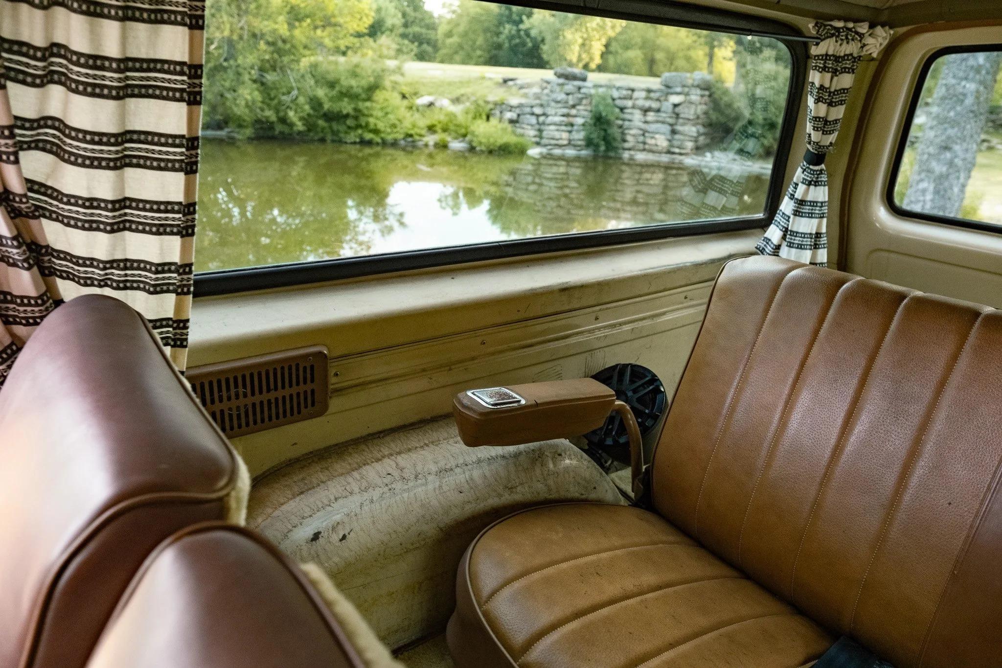 1988 Chevy Suburban V20