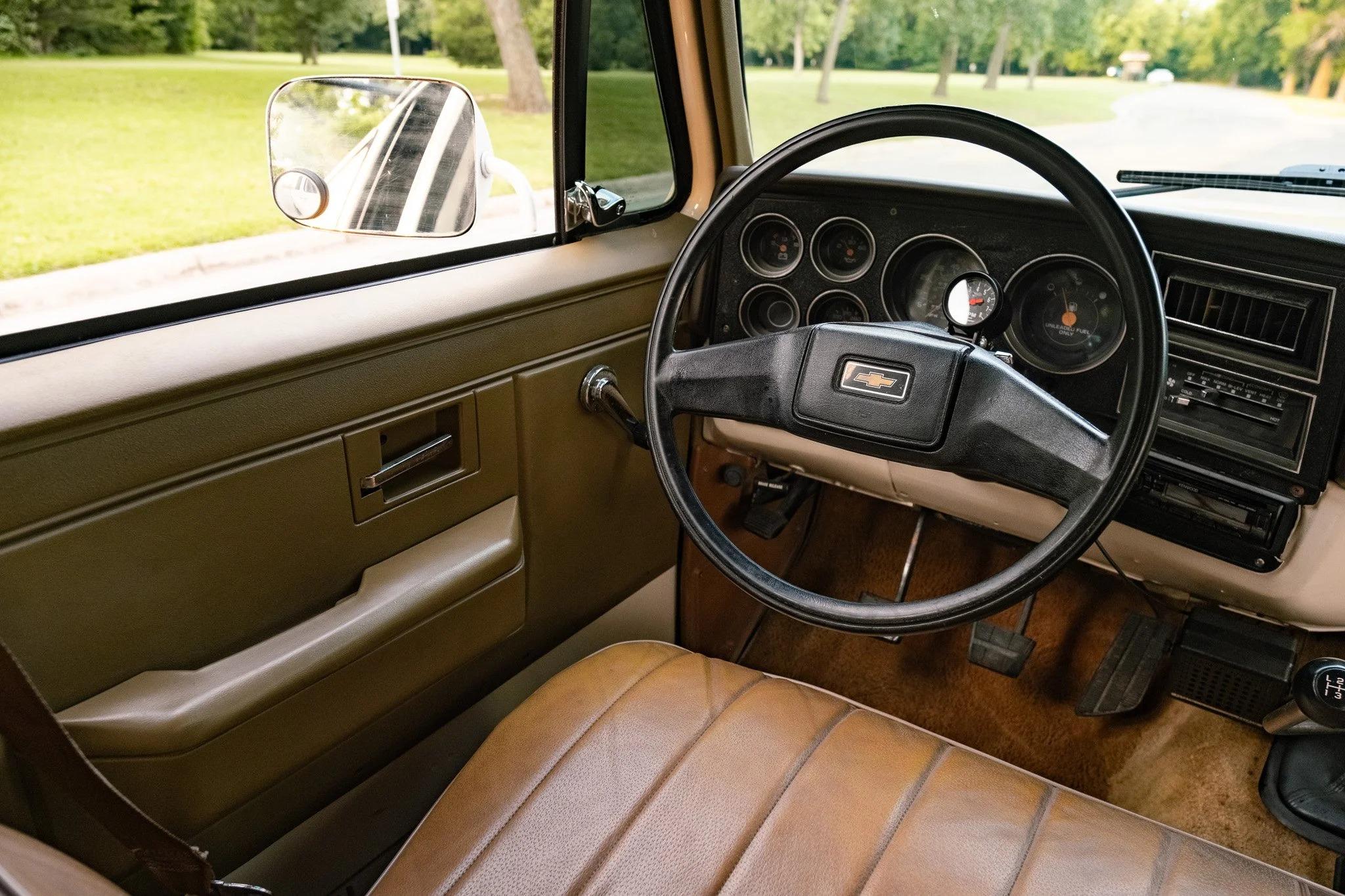 1988 Chevy Suburban V20