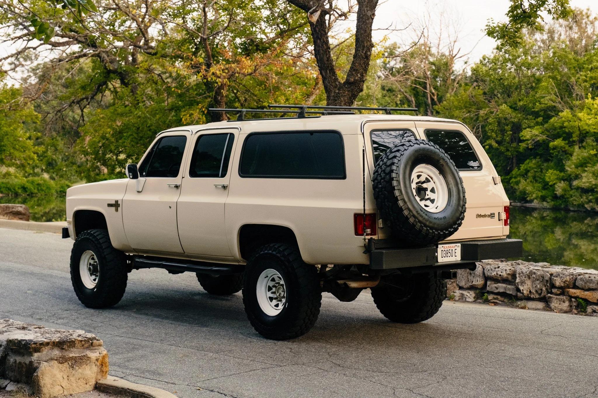 1988 Chevy Suburban V20
