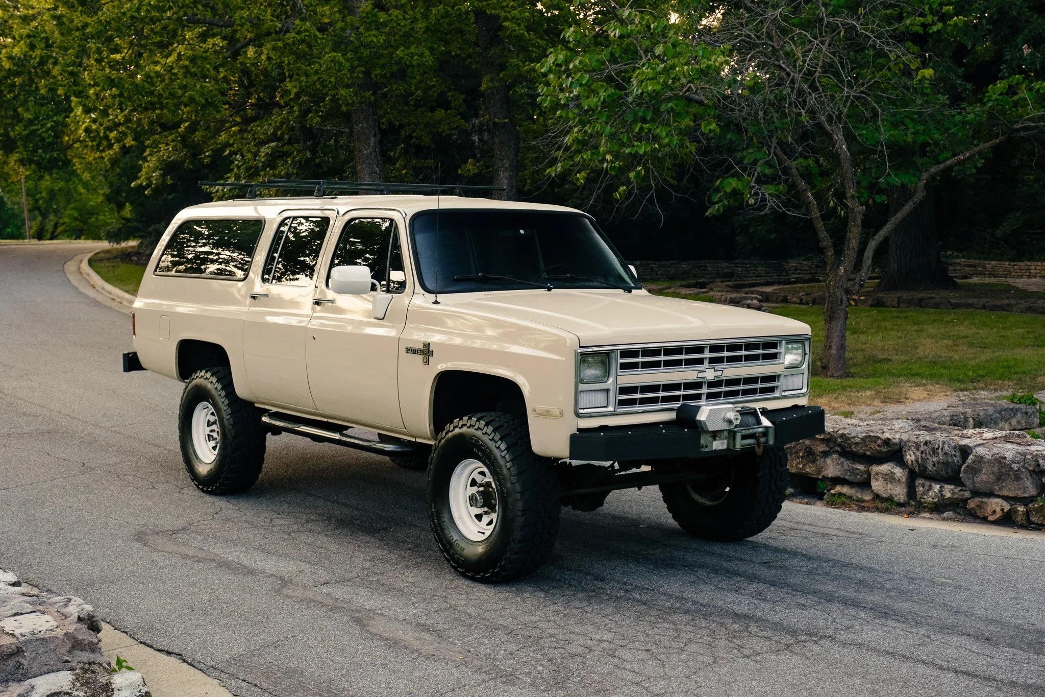 1988 Chevy Suburban V20
