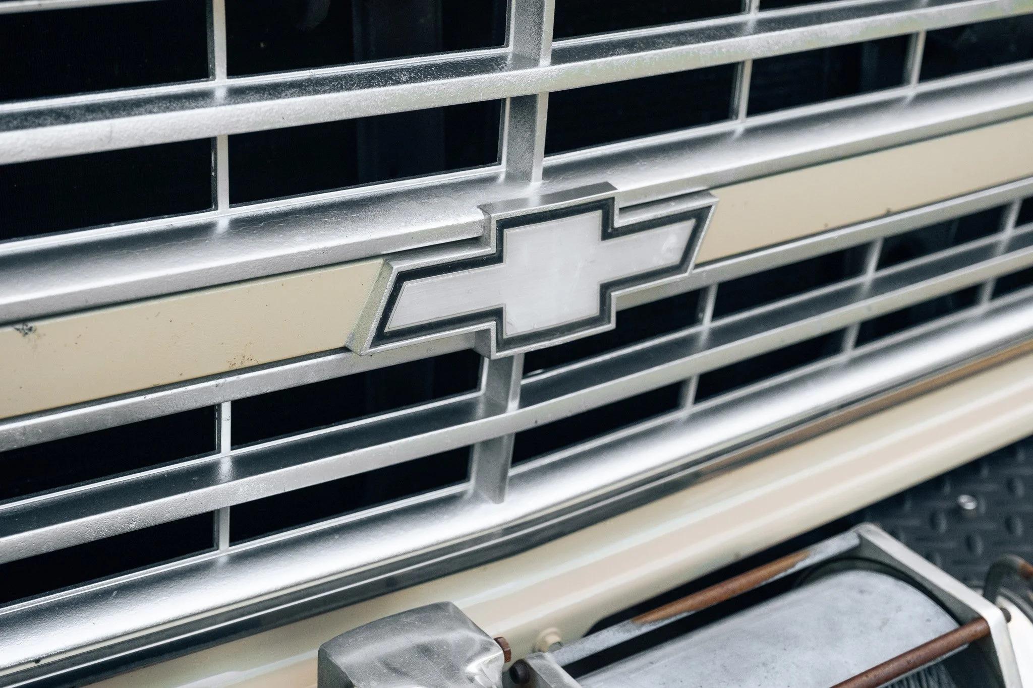 1988 Chevy Suburban V20