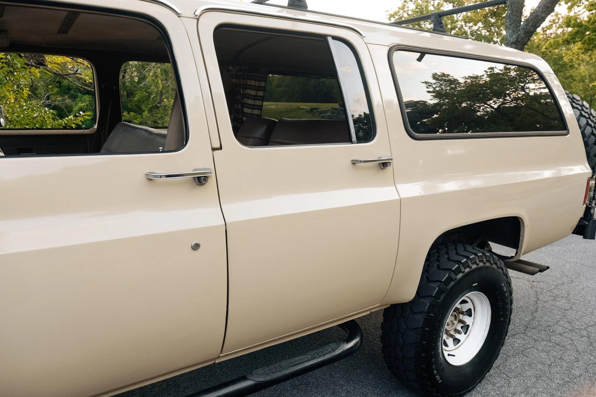 1988 Chevy Suburban V20