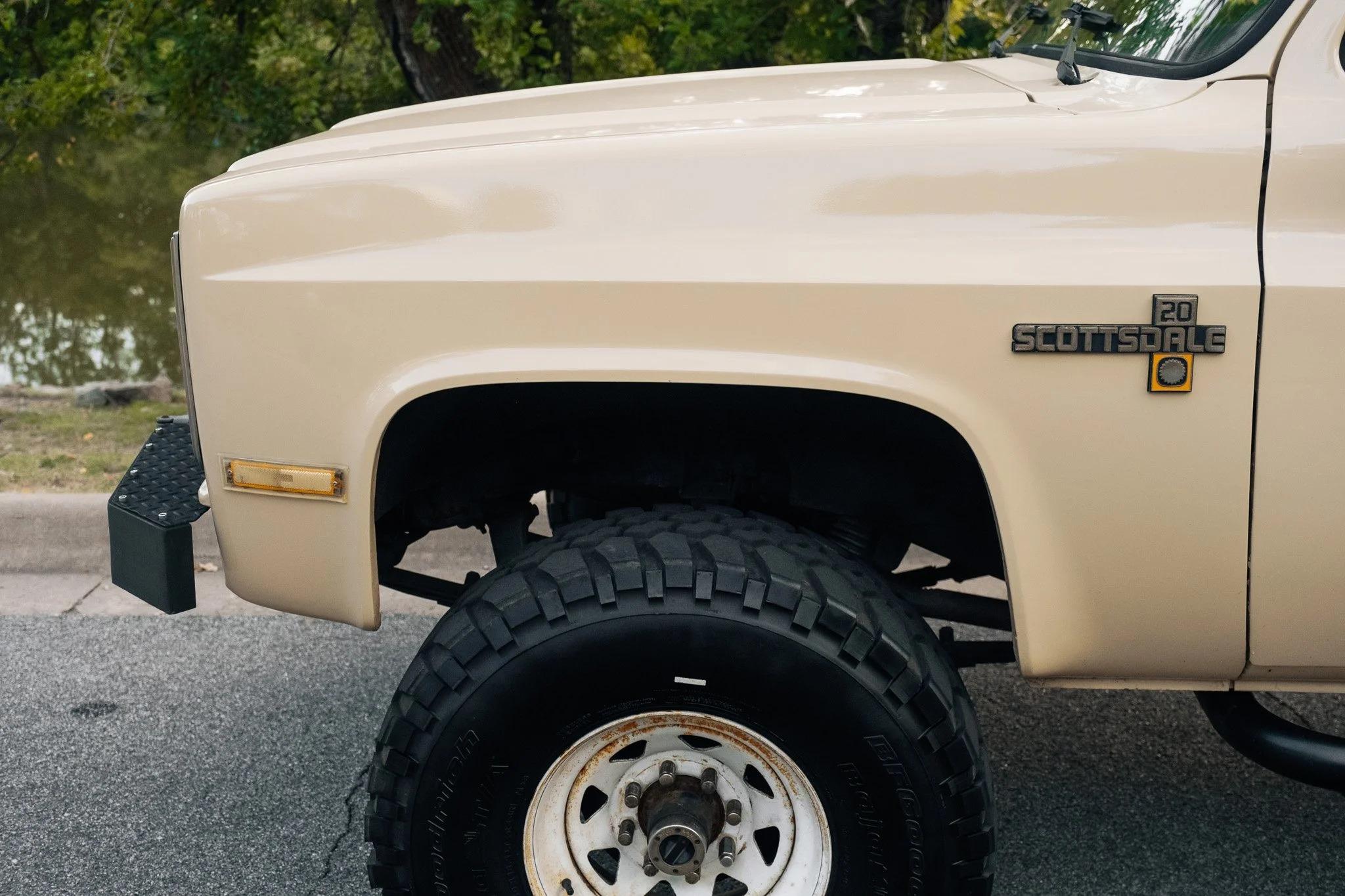 1988 Chevy Suburban V20