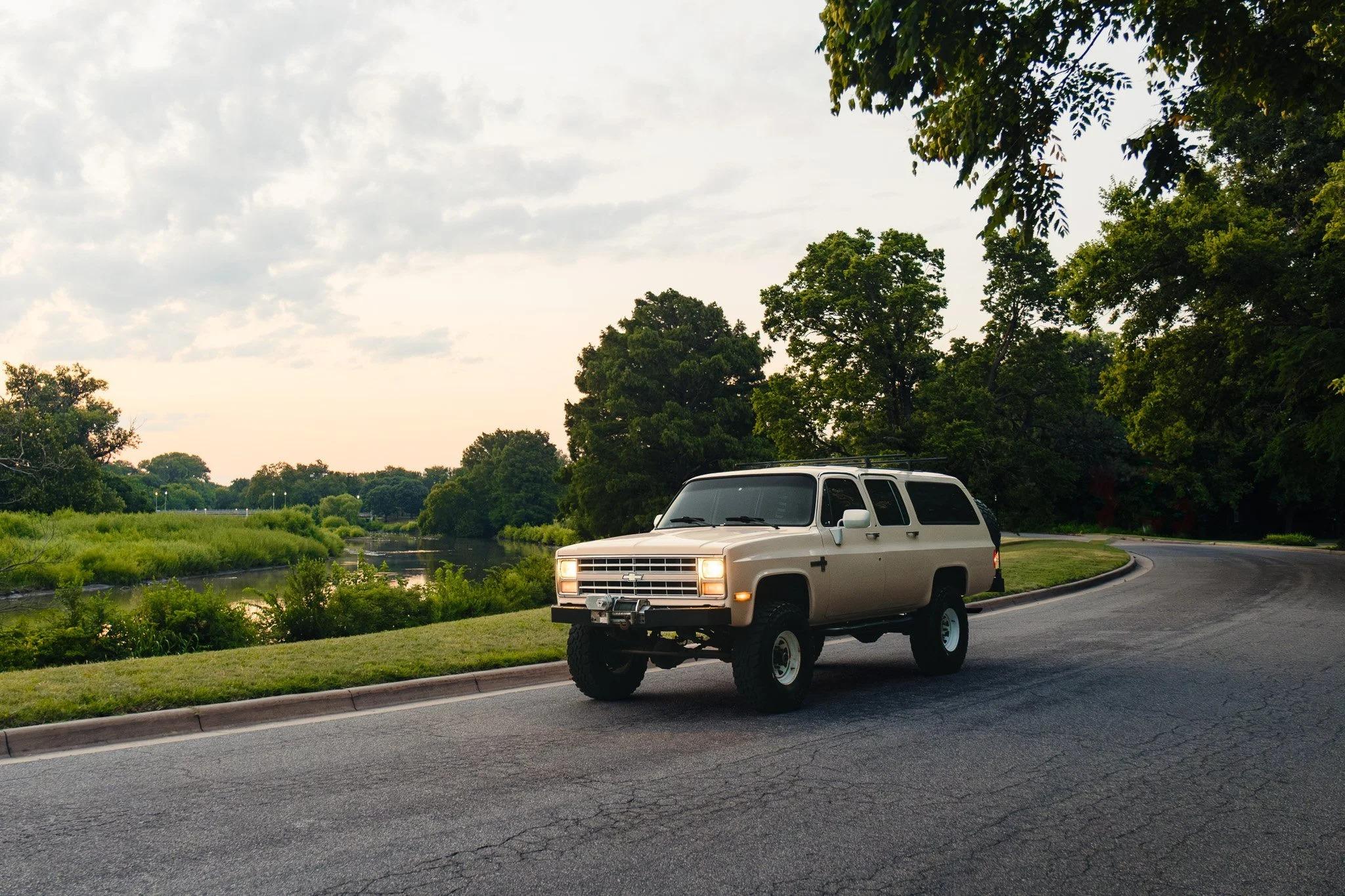 1988 Chevy Suburban V20