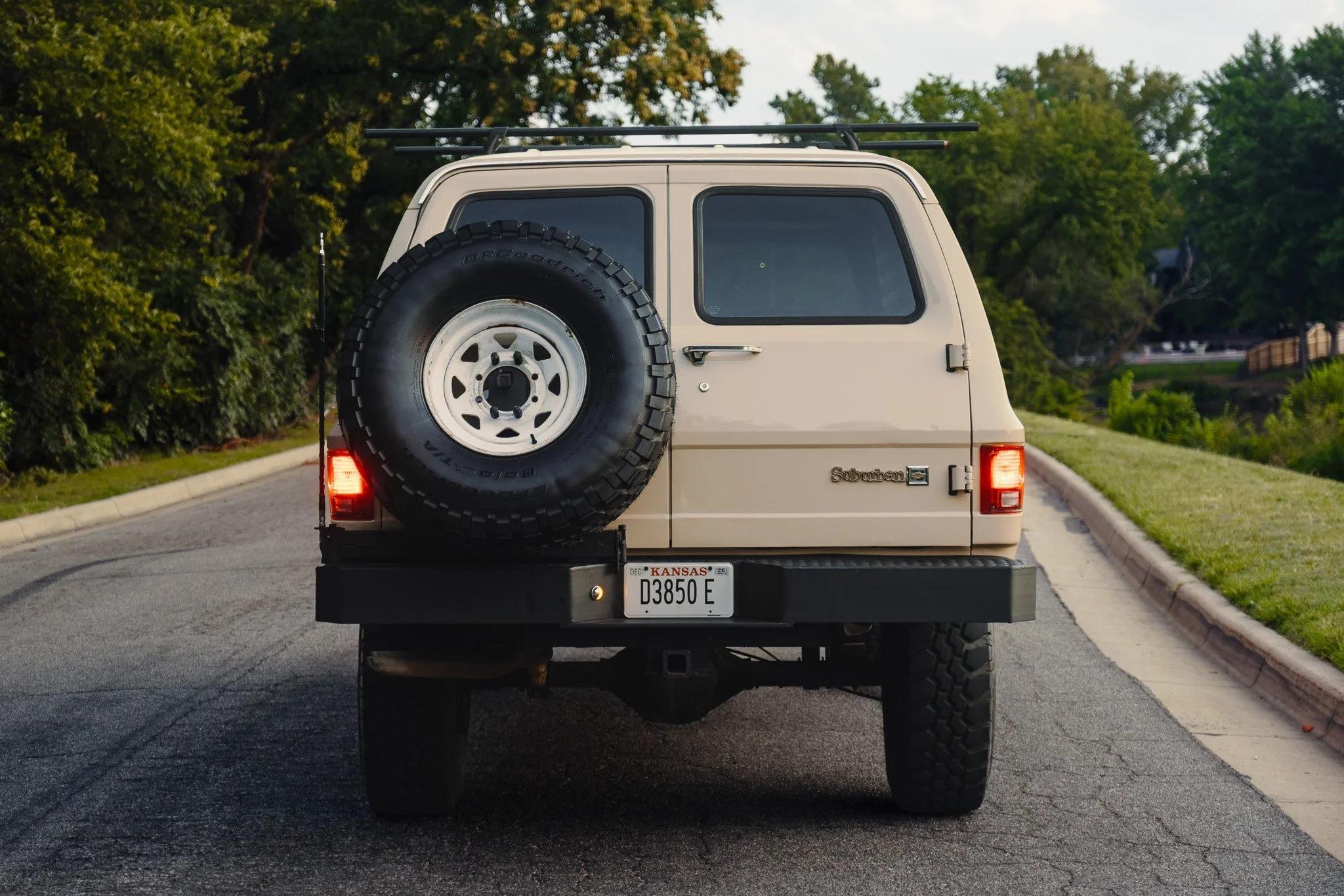 1988 Chevy Suburban V20