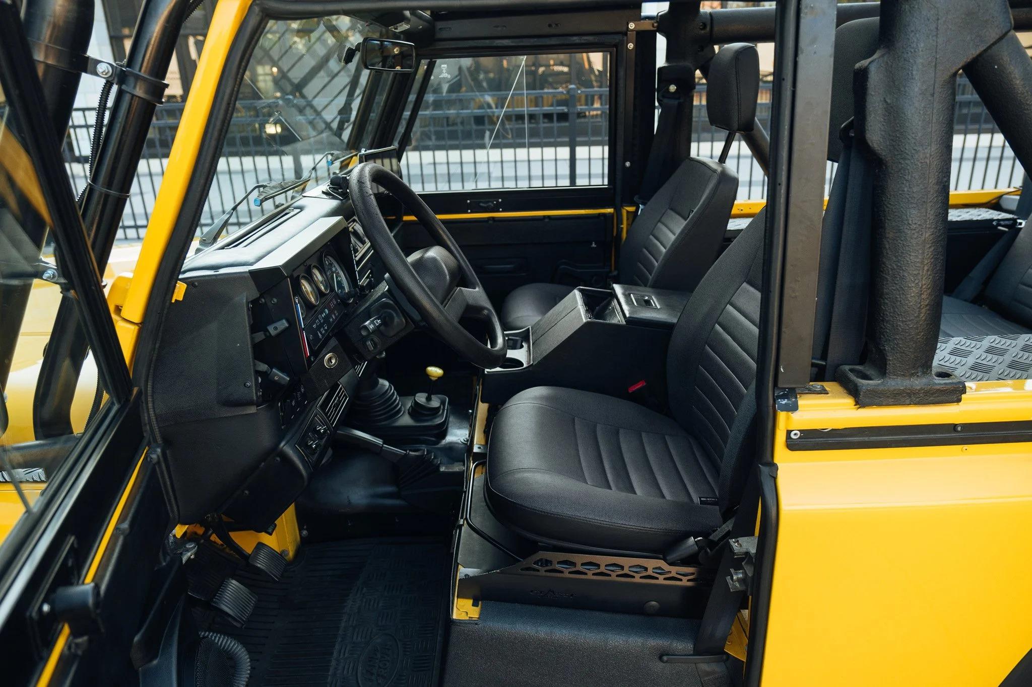 1994 Land Rover Defender 90 NAS