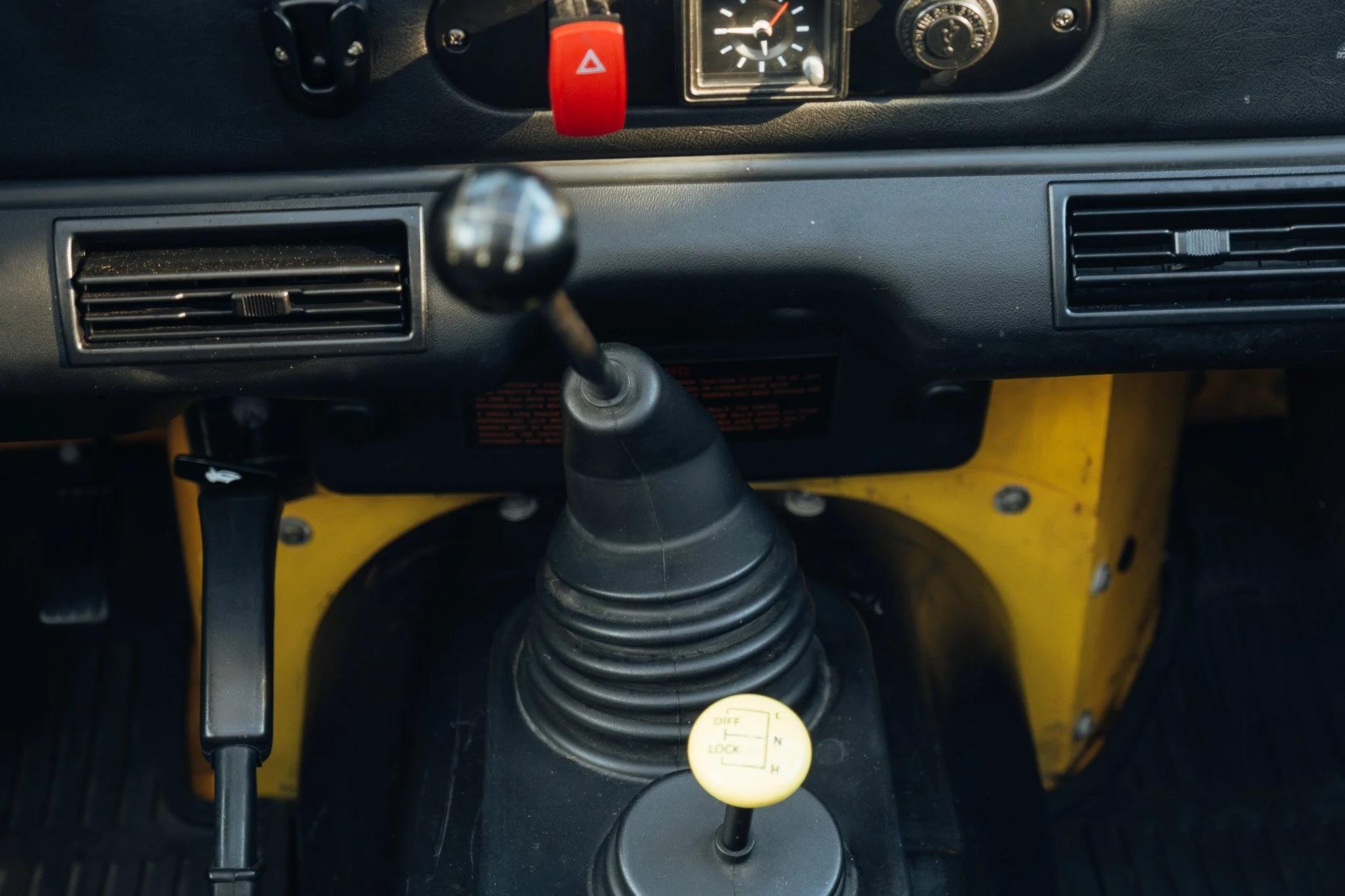 1994 Land Rover Defender 90 NAS