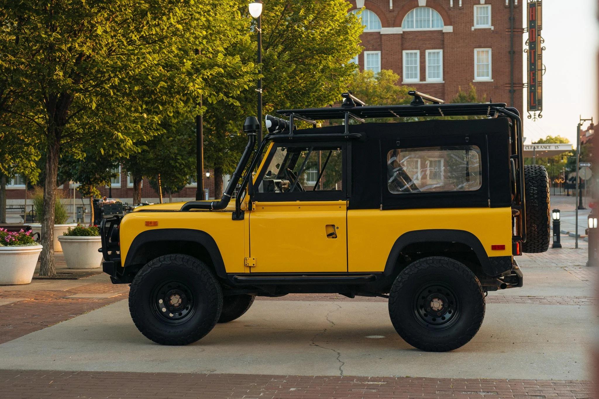 1994 Land Rover Defender 90 NAS