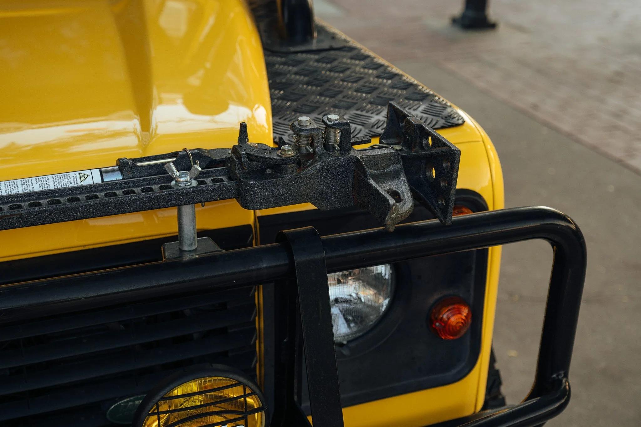 1994 Land Rover Defender 90 NAS