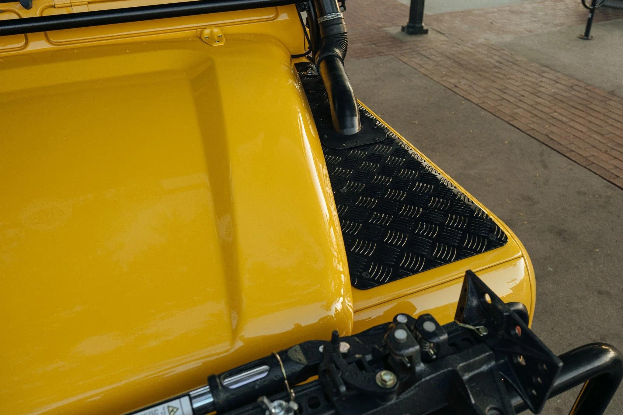 1994 Land Rover Defender 90 NAS