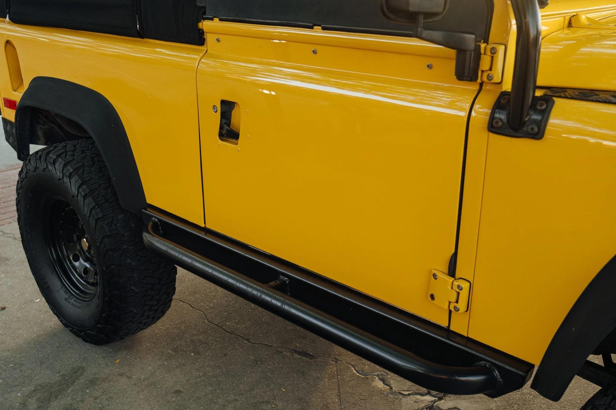 1994 Land Rover Defender 90 NAS