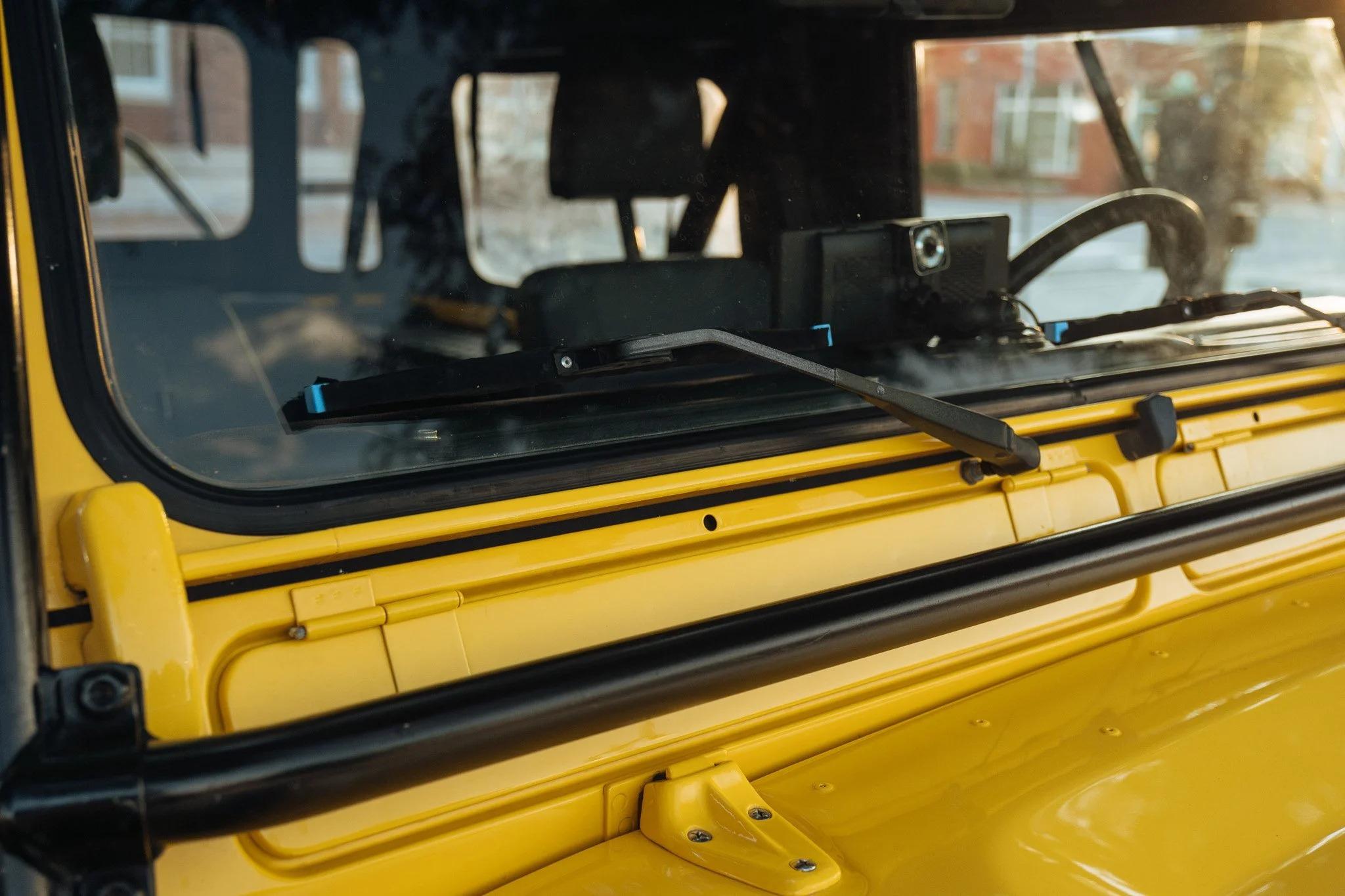1994 Land Rover Defender 90 NAS