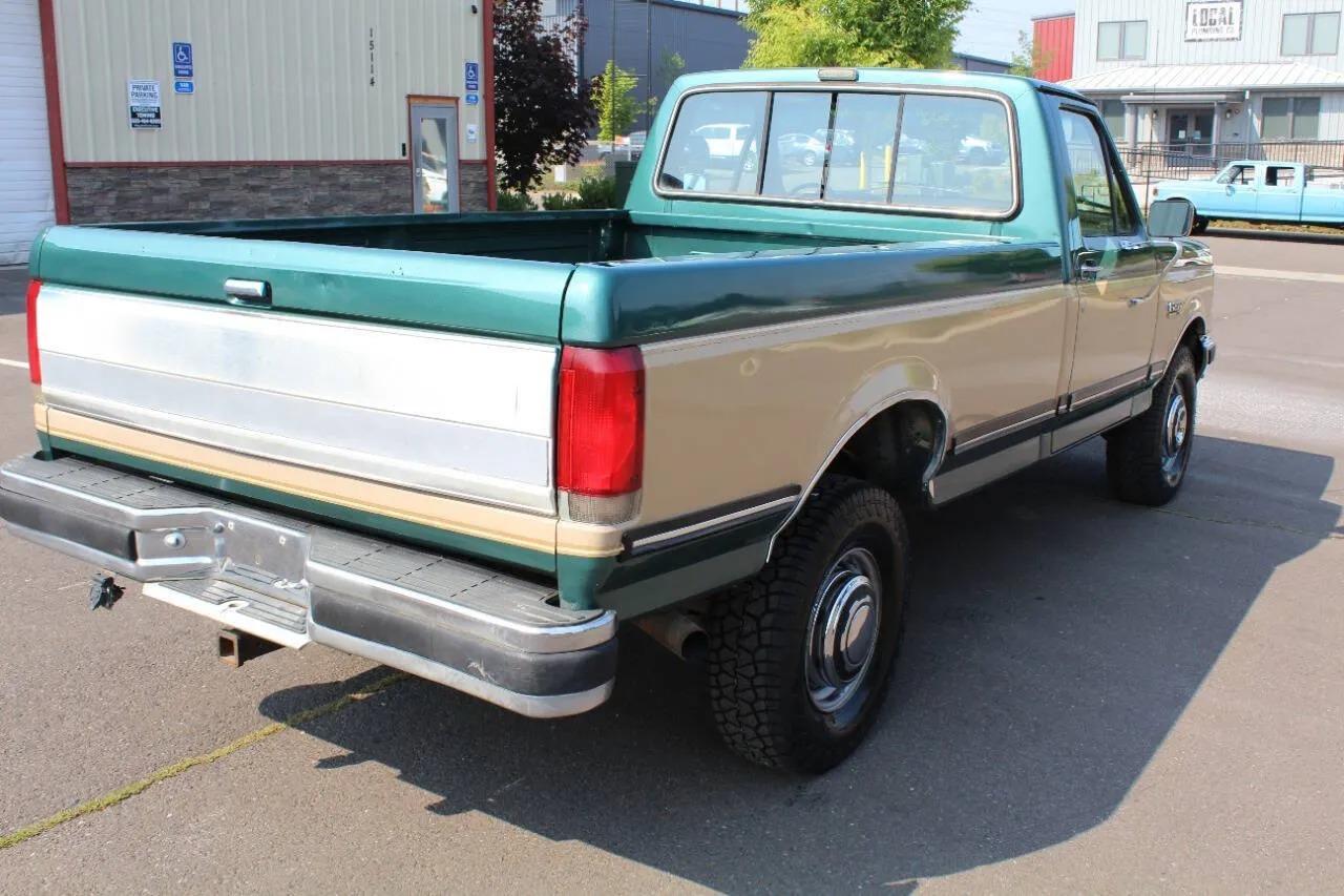 1989 Ford F-250 XLT Lariat