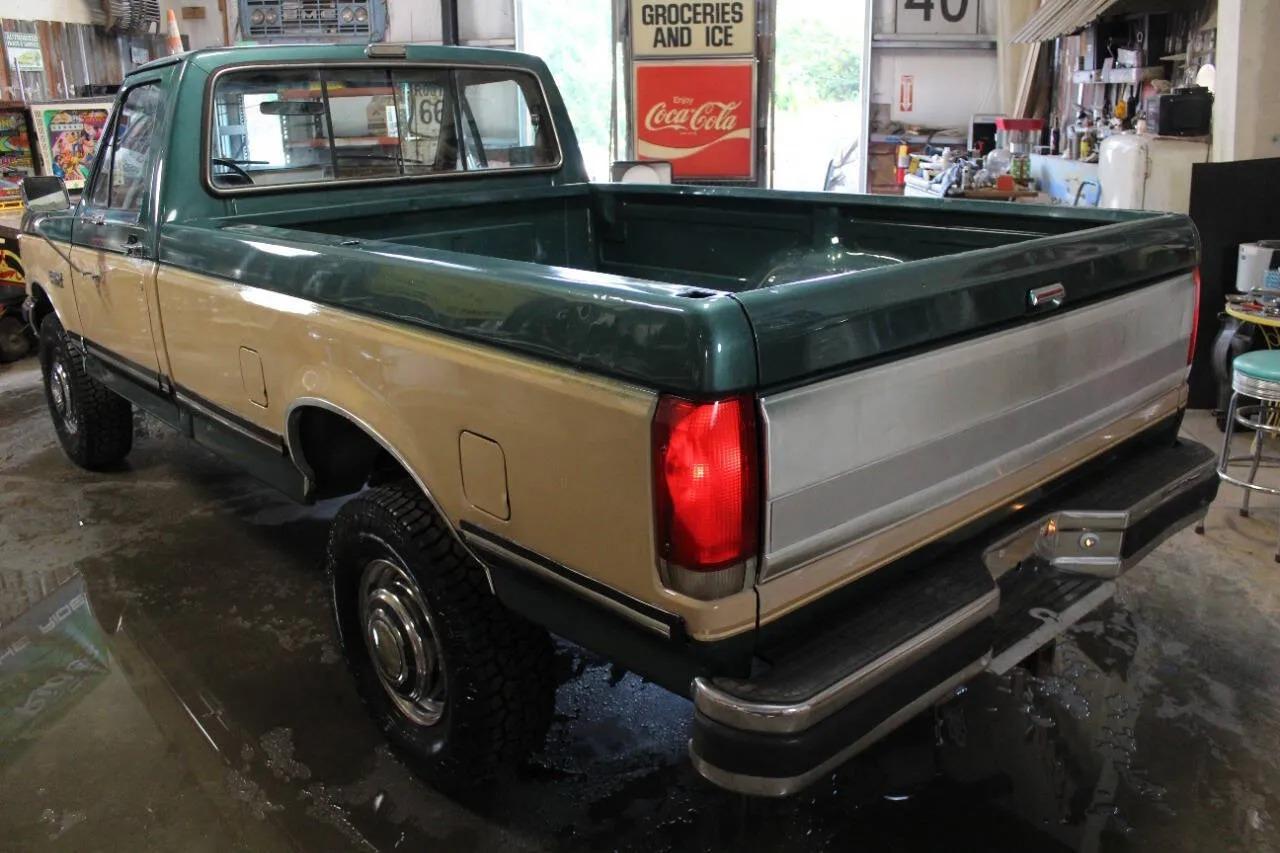1989 Ford F-250 XLT Lariat