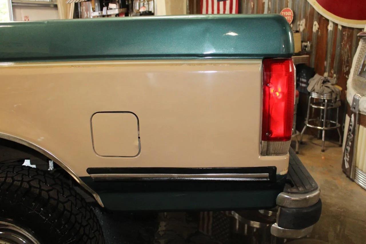 1989 Ford F-250 XLT Lariat