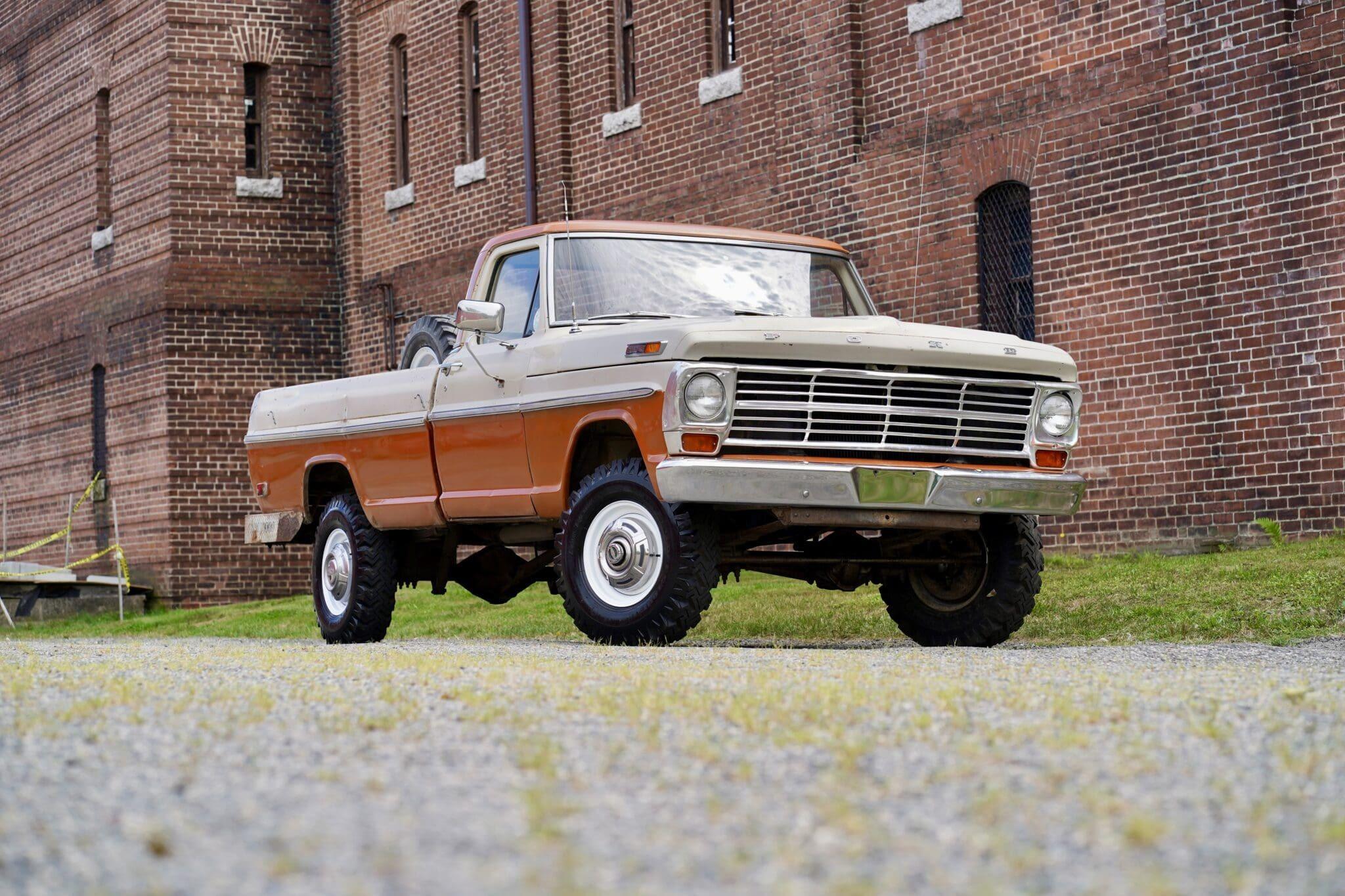 1969 Ford F-250 Custom 4×4 Highboy