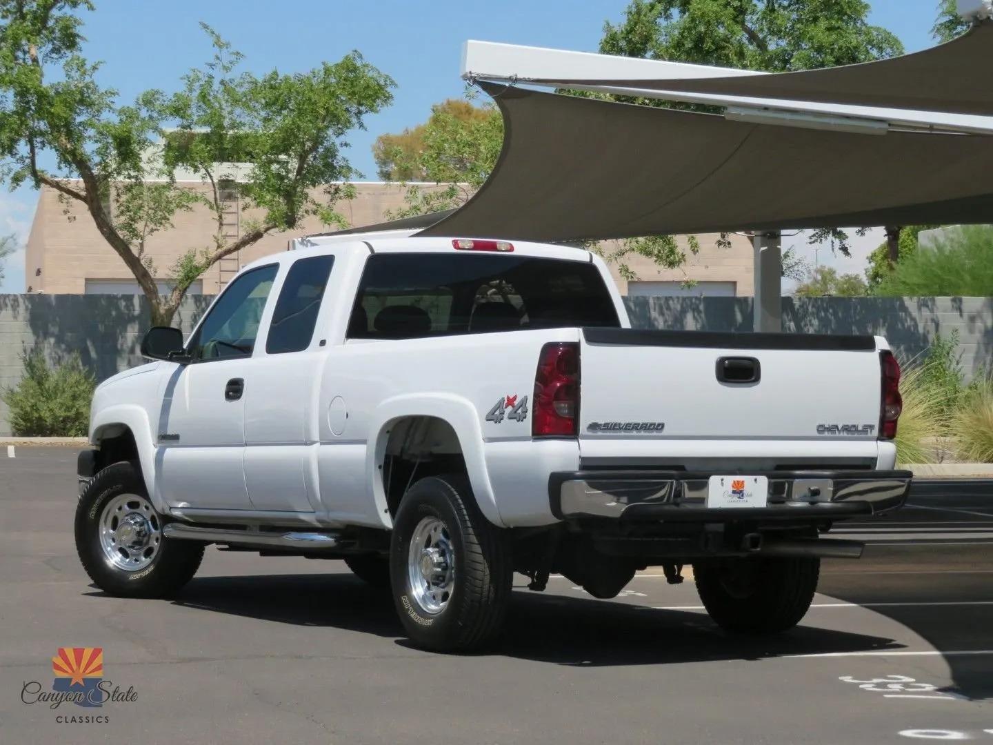 2004 Chevrolet Silverado 2500HD - 4
