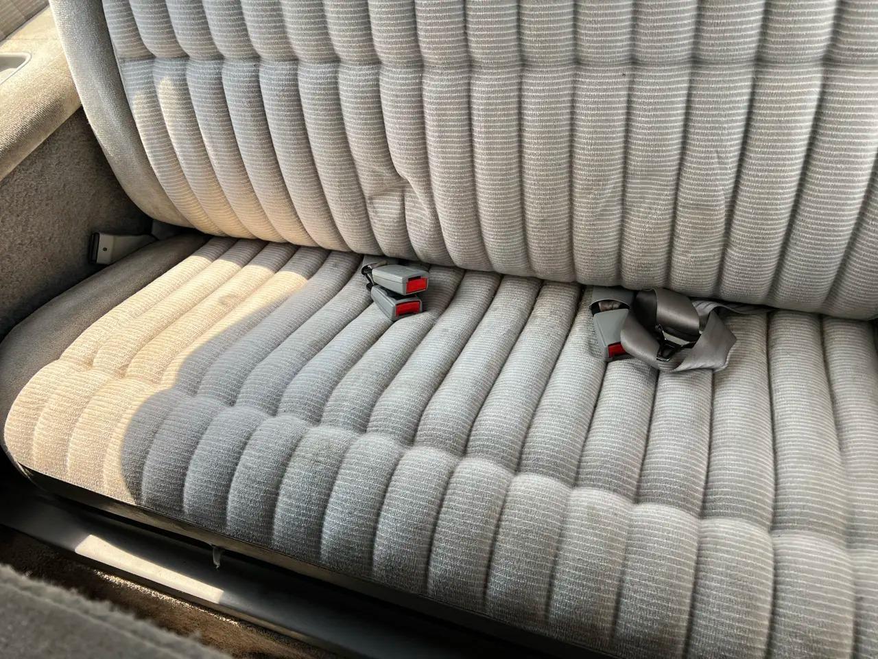 1993 GMC Suburban 2500 4WD