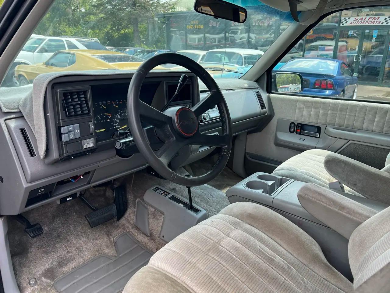 1993 GMC Suburban 2500 4WD - 5