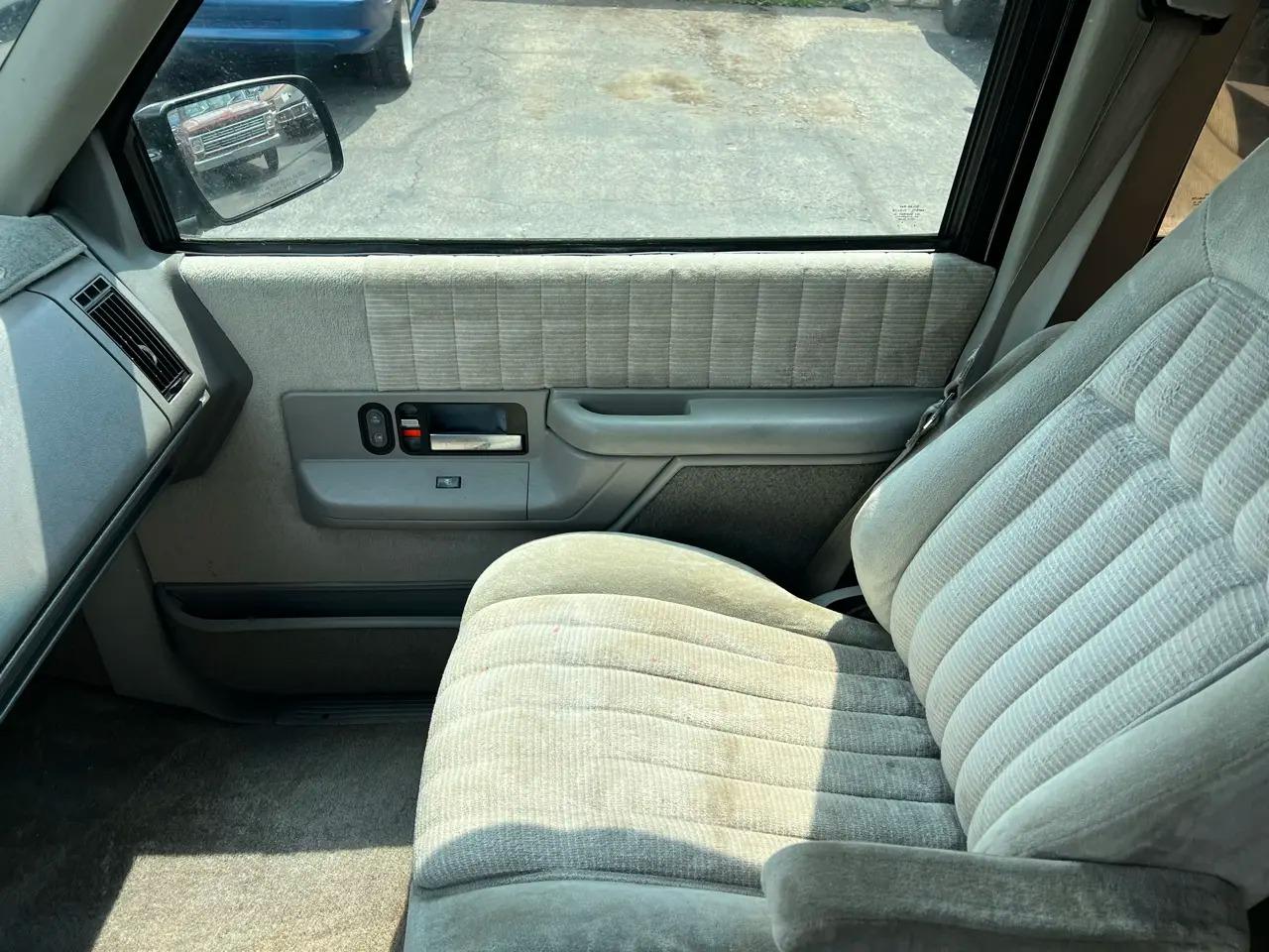 1993 GMC Suburban 2500 4WD