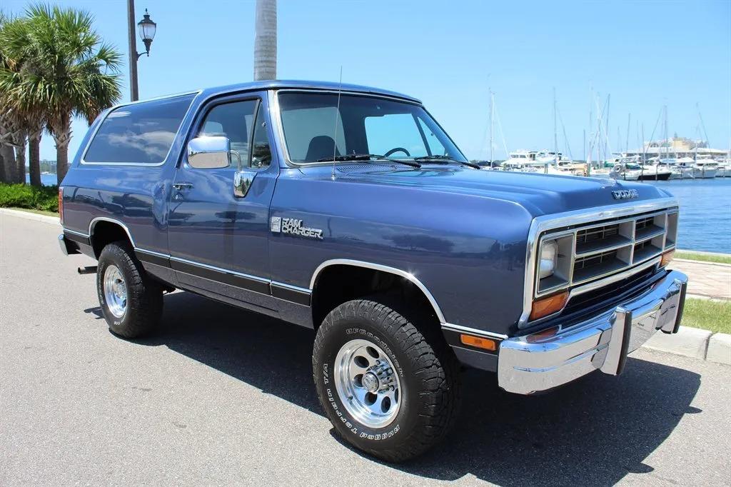 1988 Dodge Ramcharger - 2