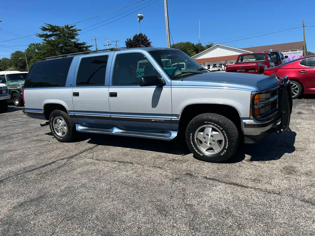 1995 Chevrolet Suburban 1500 4WD - 2