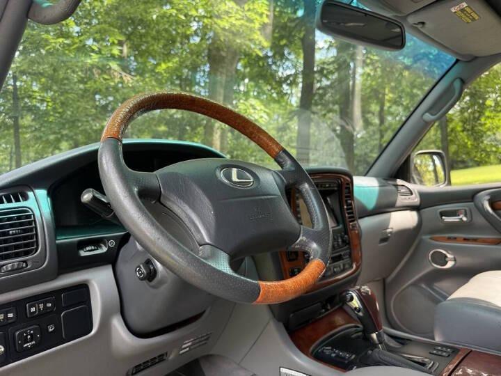 2002 Lexus LX 470