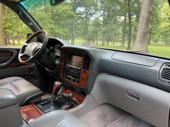 2002 Lexus LX 470