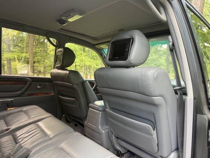 2002 Lexus LX 470