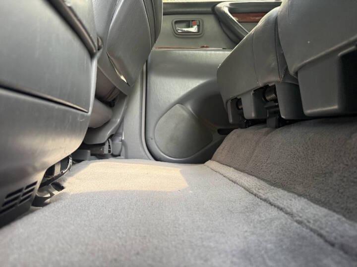 2002 Lexus LX 470