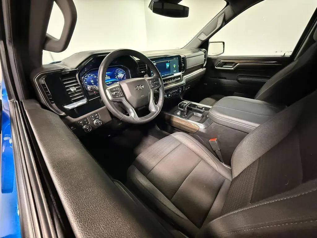 2023 Chevrolet Silverado 1500 RST - 3