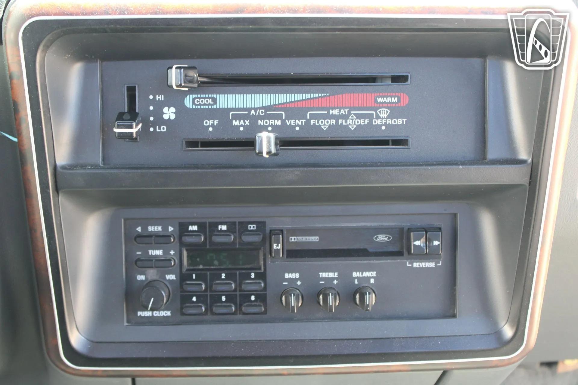 1991 Ford F-250 XLT Lariat