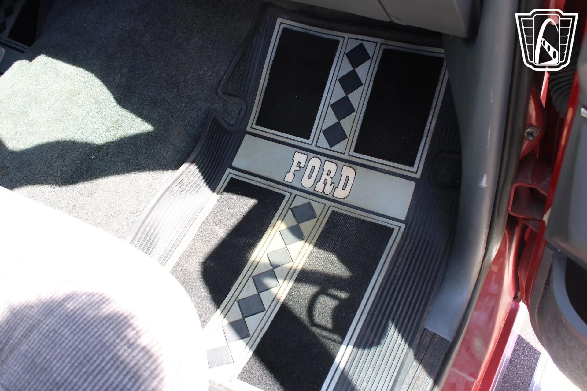 1991 Ford F-250 XLT Lariat