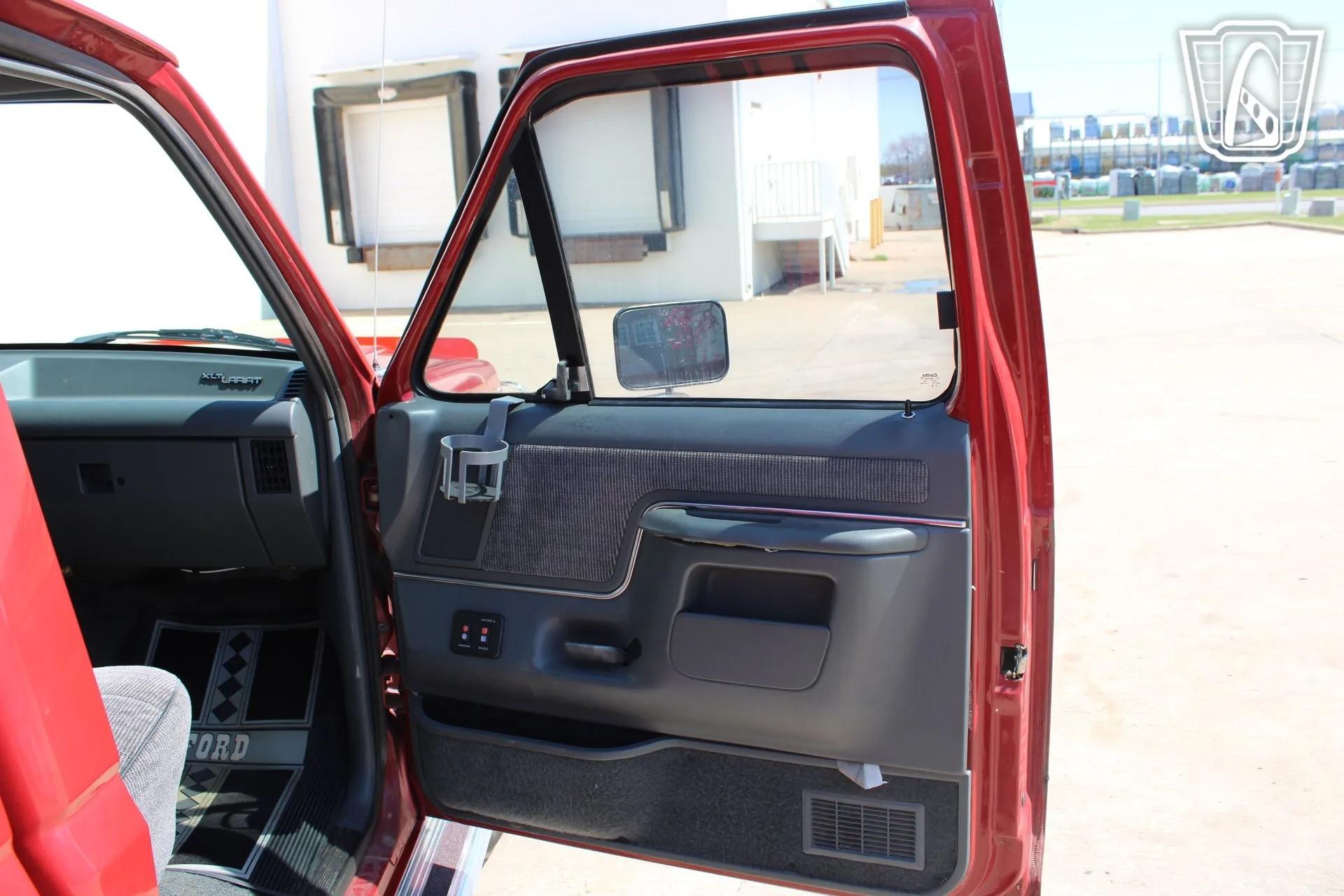 1991 Ford F-250 XLT Lariat
