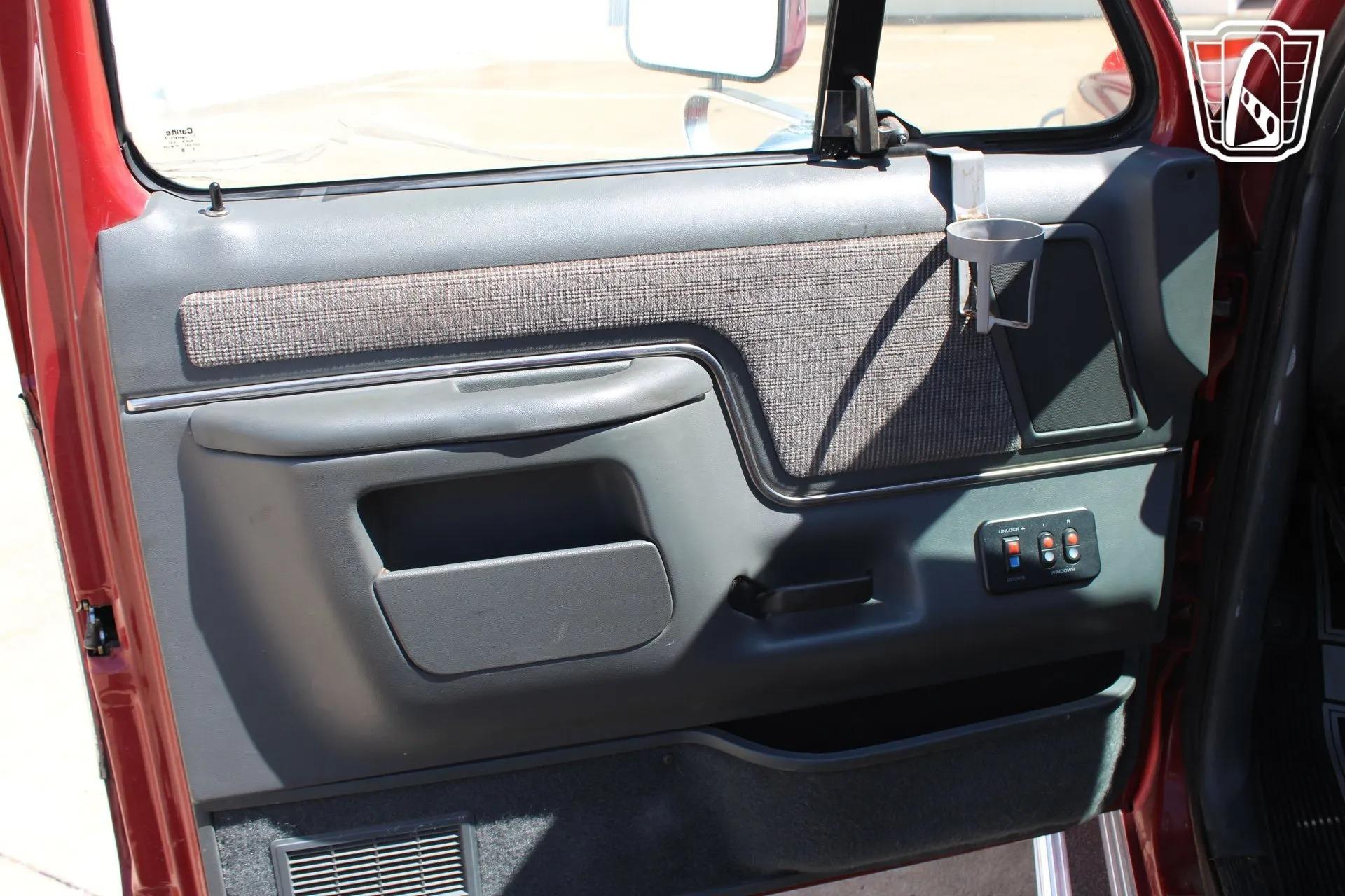 1991 Ford F-250 XLT Lariat