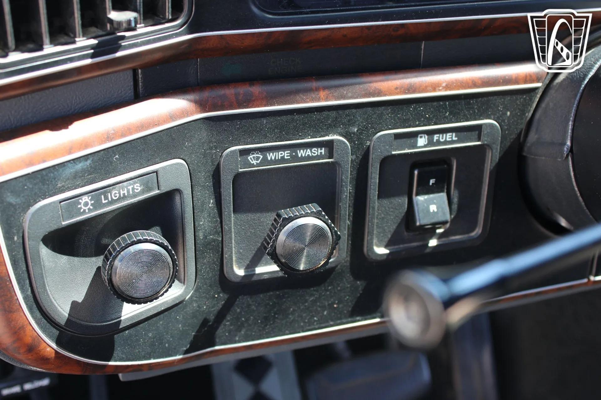 1991 Ford F-250 XLT Lariat