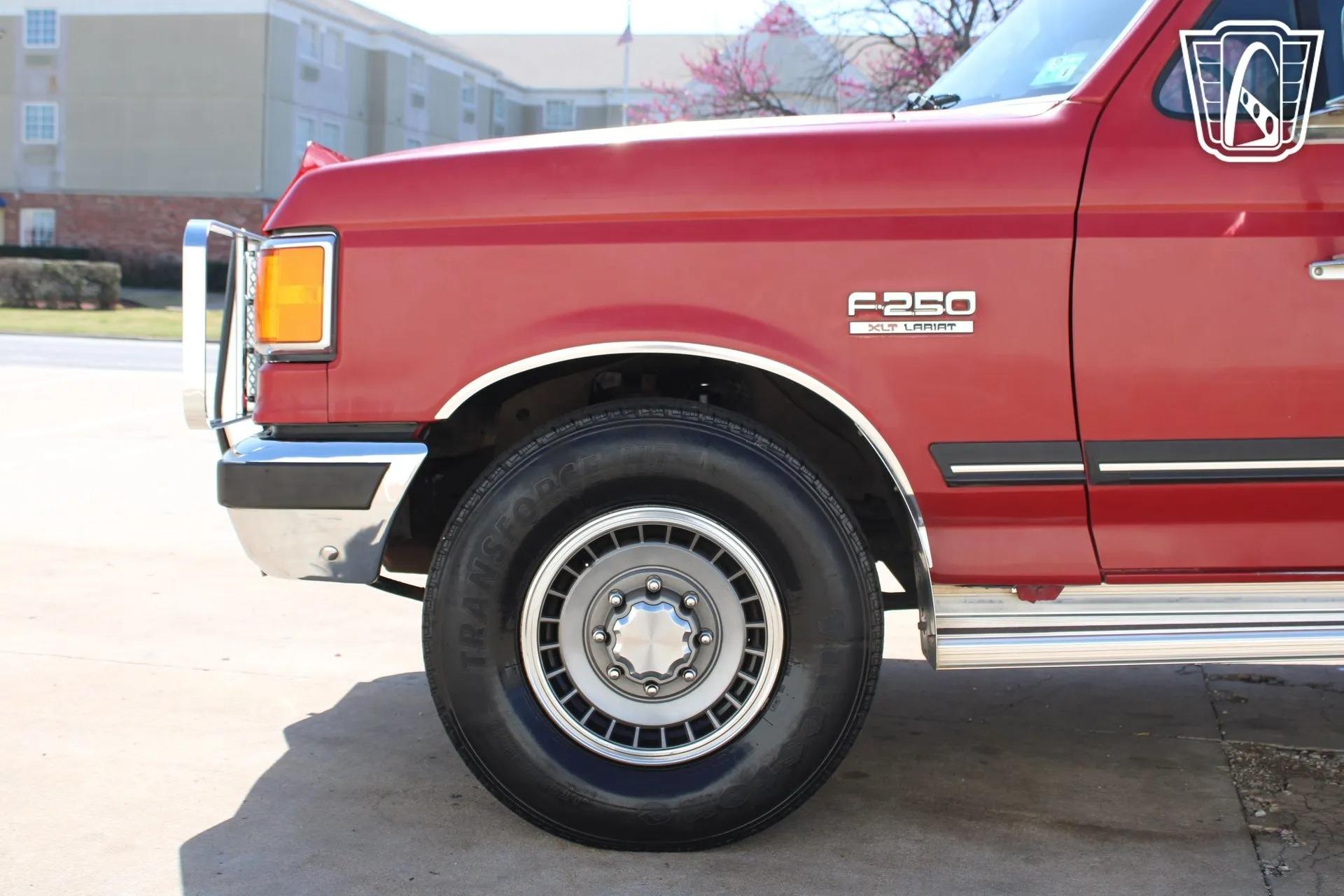 1991 Ford F-250 XLT Lariat