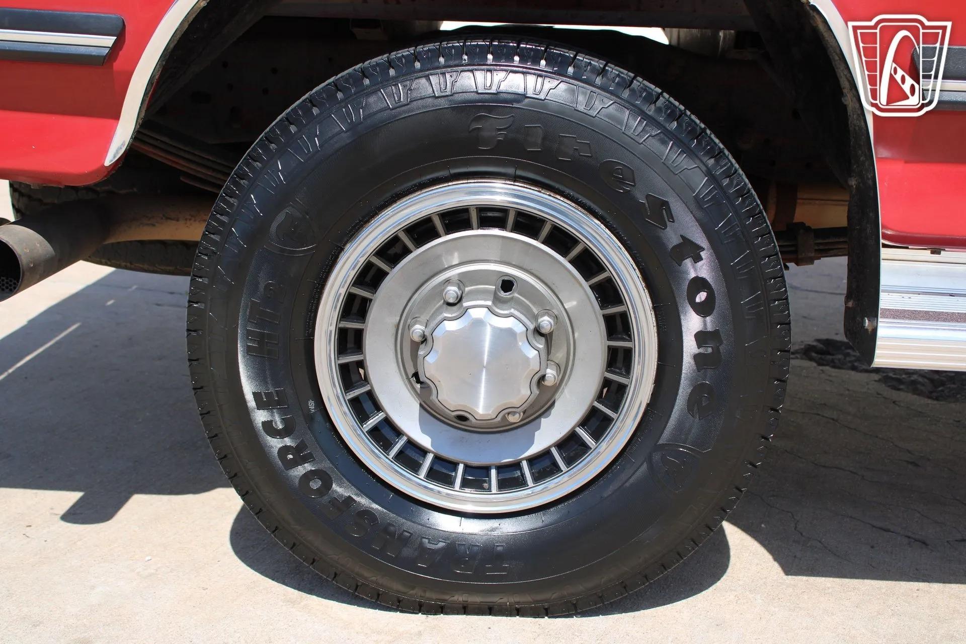 1991 Ford F-250 XLT Lariat
