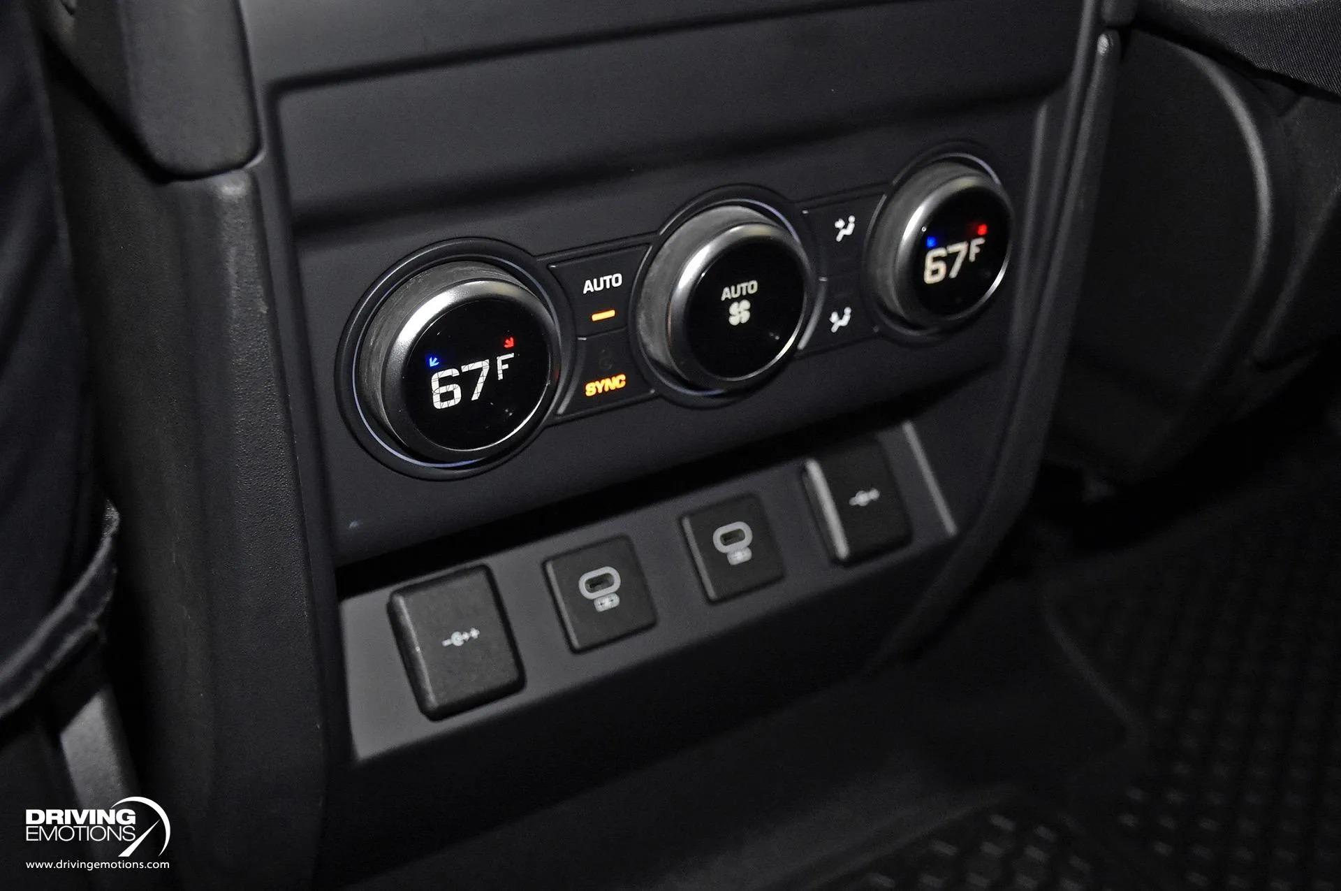 2022 Land Rover Defender 110 S TReK