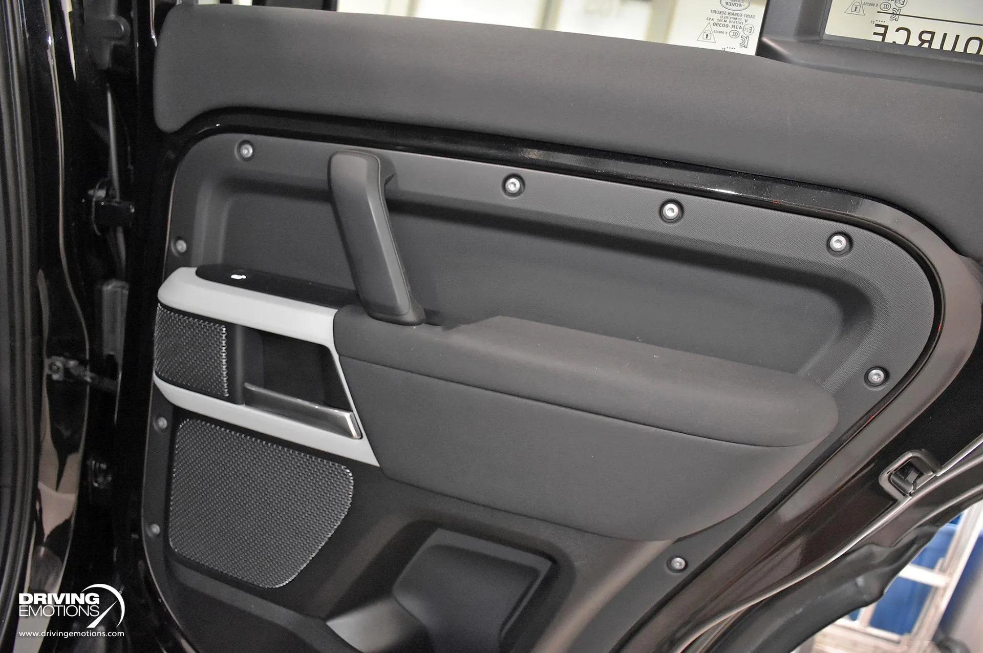 2022 Land Rover Defender 110 S TReK