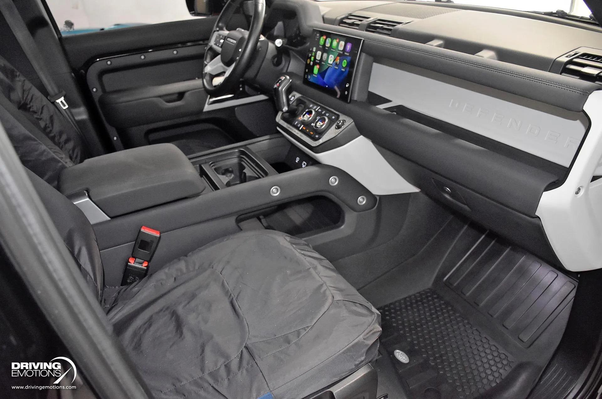 2022 Land Rover Defender 110 S TReK
