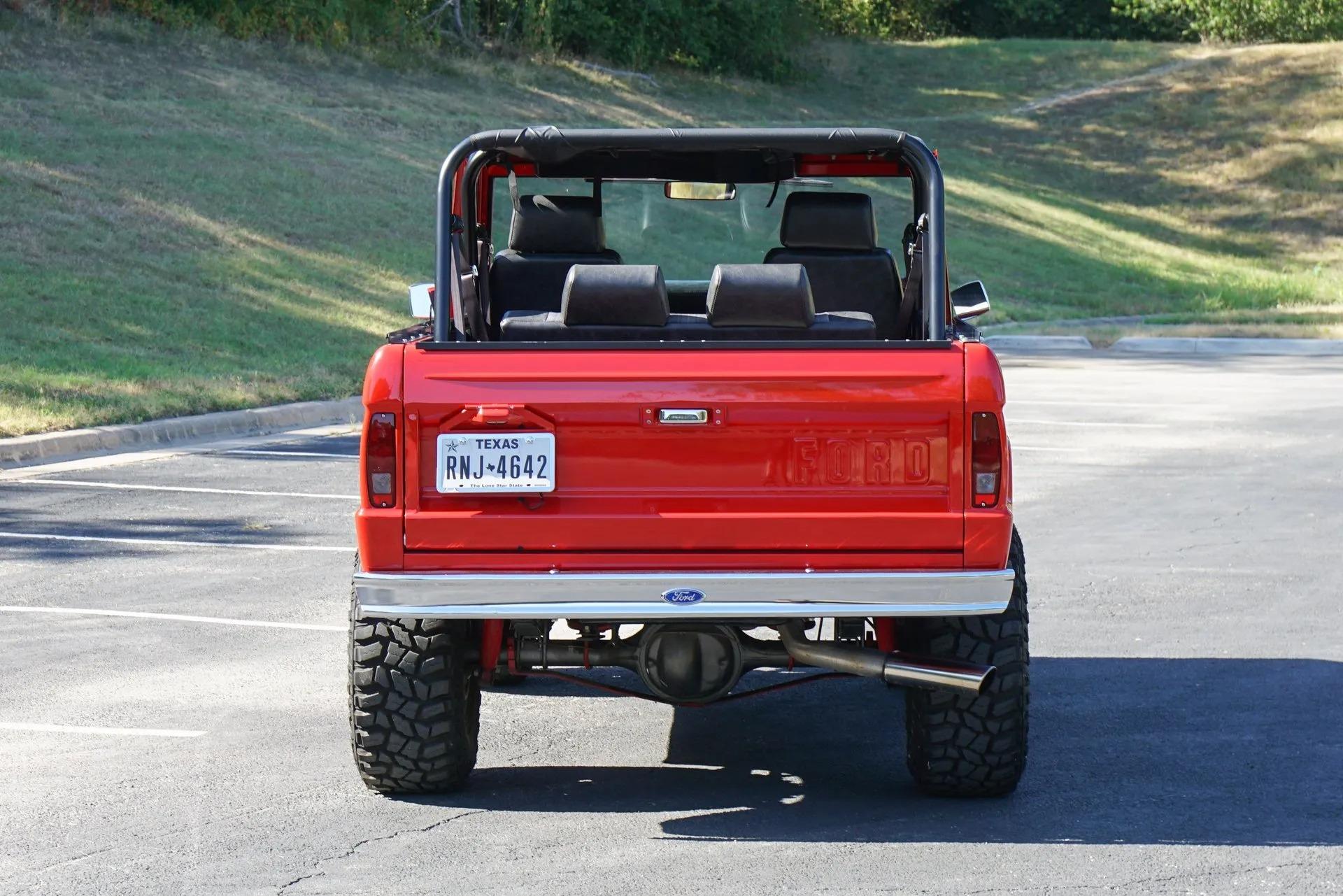 1970 Ford Bronco - 5