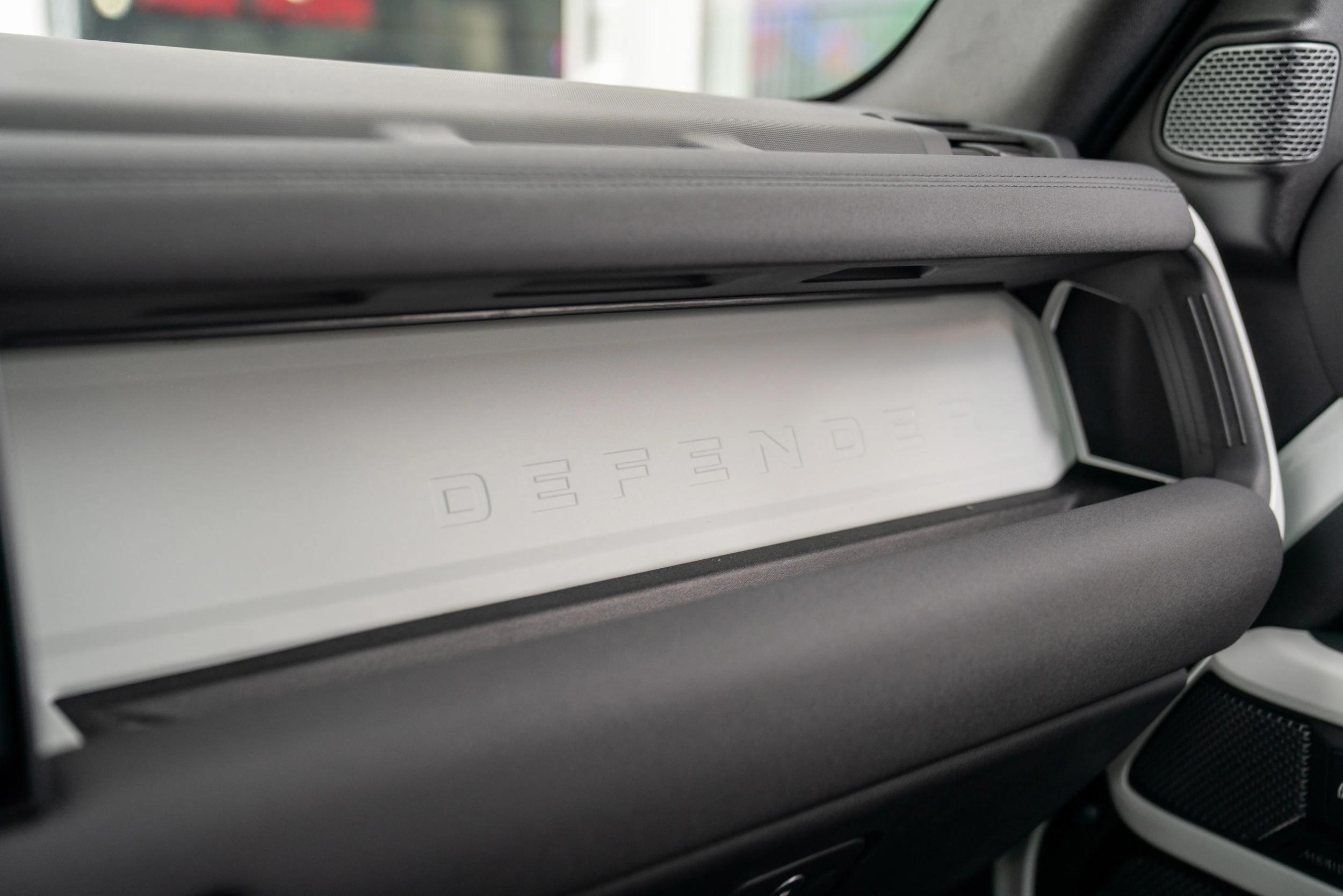 2022 Land Rover Defender 90 X-Dynamic S