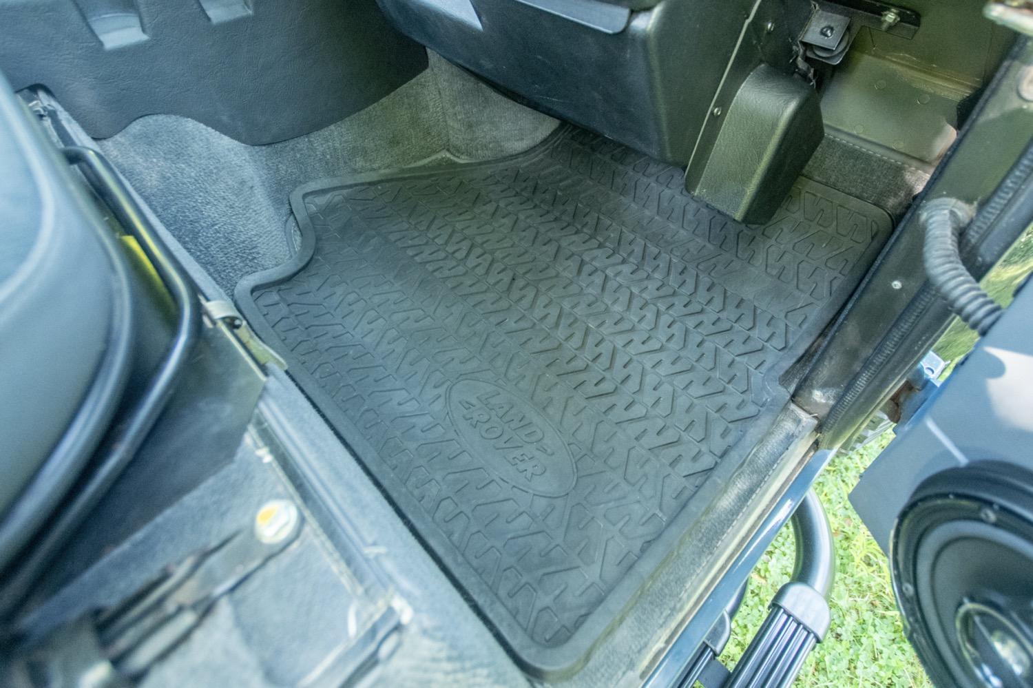 1997 Land Rover Defender NAS