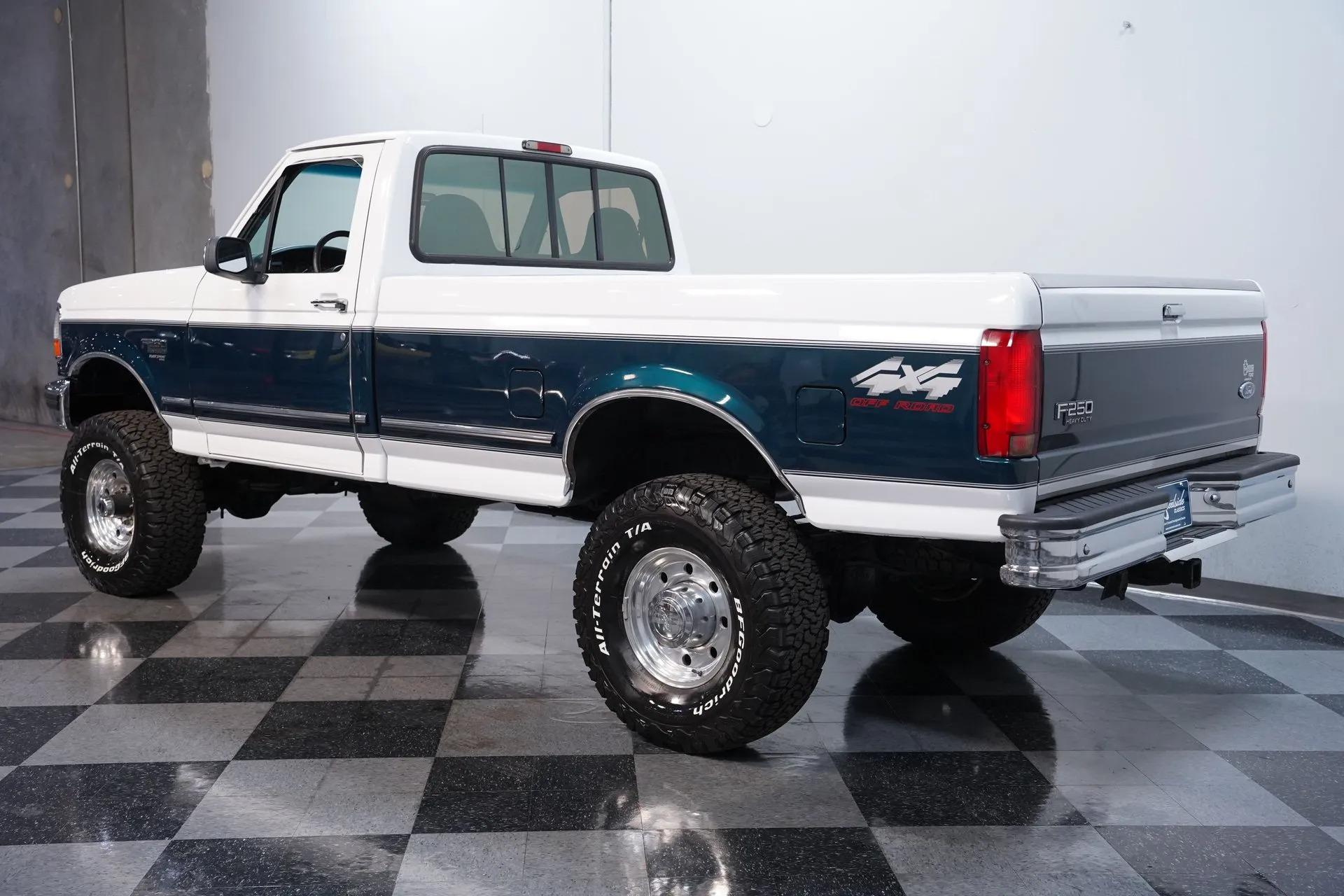 50k-Mile 1997 Ford F-250 XLT Lariat - 5