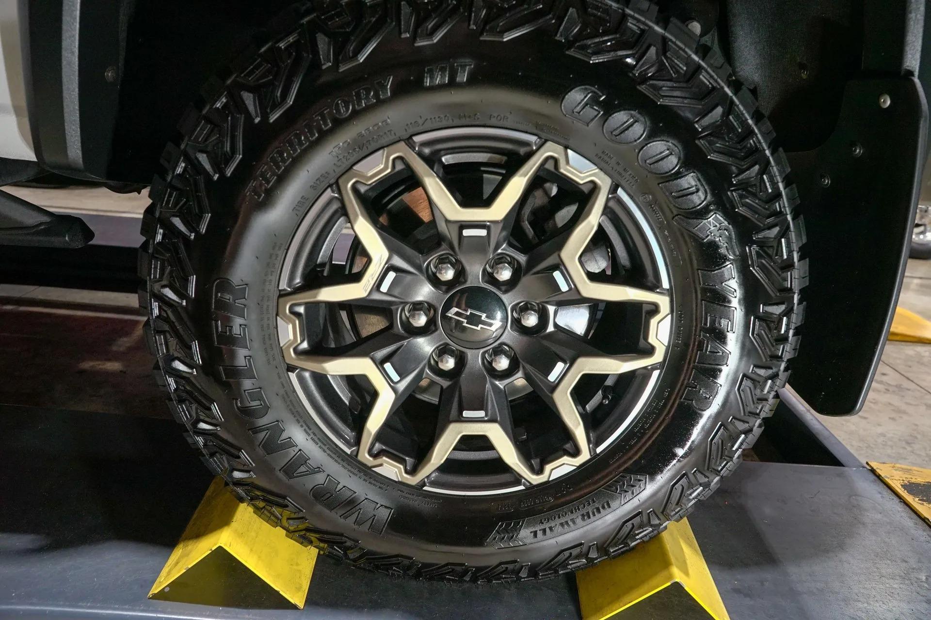 2024 Chevrolet Colorado ZR2